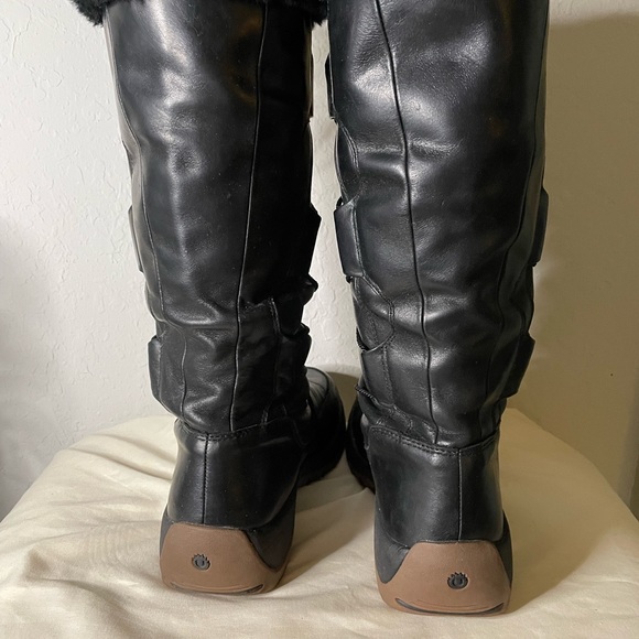 ULU Boots - Picture 4 of 7